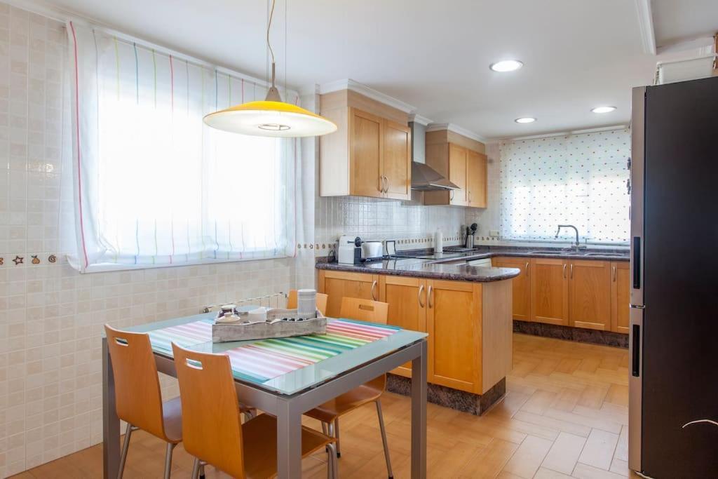Casa En Valencia, Cerca De Golf, Playas, Moto Gp Villa Eksteriør bilde
