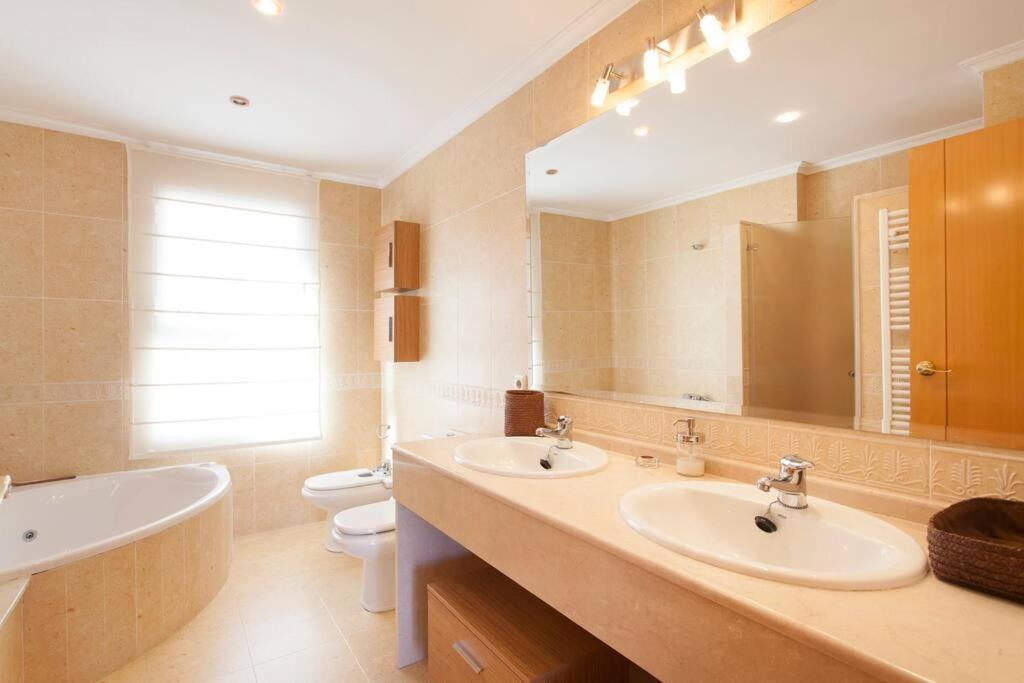 Casa En Valencia, Cerca De Golf, Playas, Moto Gp Villa Eksteriør bilde